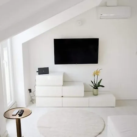 La Maison Life * Милан